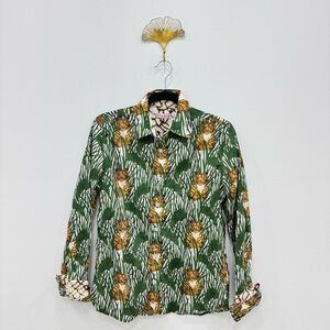 Tizzie | Women’s S Small Tiger Print Button Shirt made in India 95% cotton blend